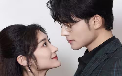 新版：分手當(dāng)天，我閃婚了億萬富豪(全集)