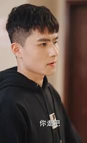 跑腿，竟是隱藏大佬(全集)