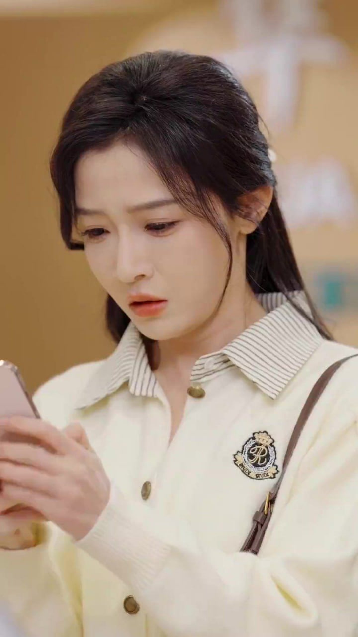 離婚后，陸總舔狗上身幫我提鞋(全集)